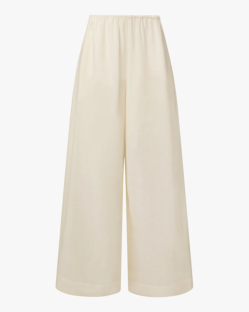 Weite Hose, Freiheit pur: Dein neuer Lieblingslook für jeden Tag. Bequem, stilvoll und einfach unwiderstehlich.